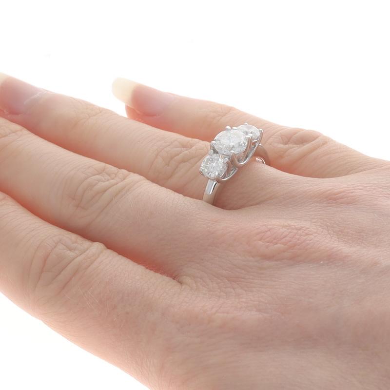Weißgold Diamant Verlobungsring - 14k Rund Brillant 1,97ctw Trellis im Zustand „Neu“ im Angebot in Greensboro, NC