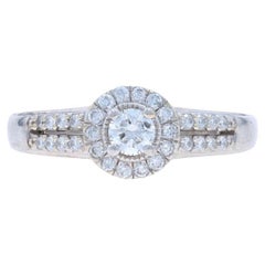Anillo de compromiso de diamantes de oro blanco 14k brillante redondo .50ctw Halo