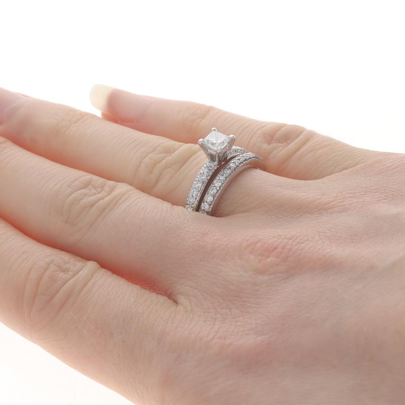 Women's White Gold Diamond Engagement Ring & Wedding Band - 14k Princess .94ctw IGISize: For Sale