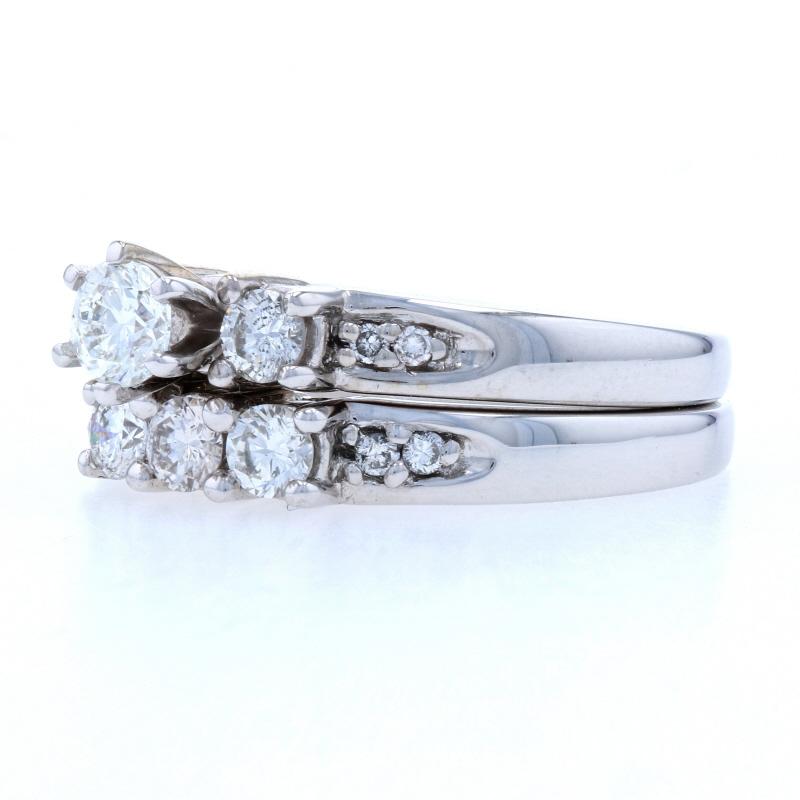 Bague de fiançailles et alliance en or blanc 14 carats avec diamants ronds brillants de 1,00 carat Excellent état - En vente à Greensboro, NC