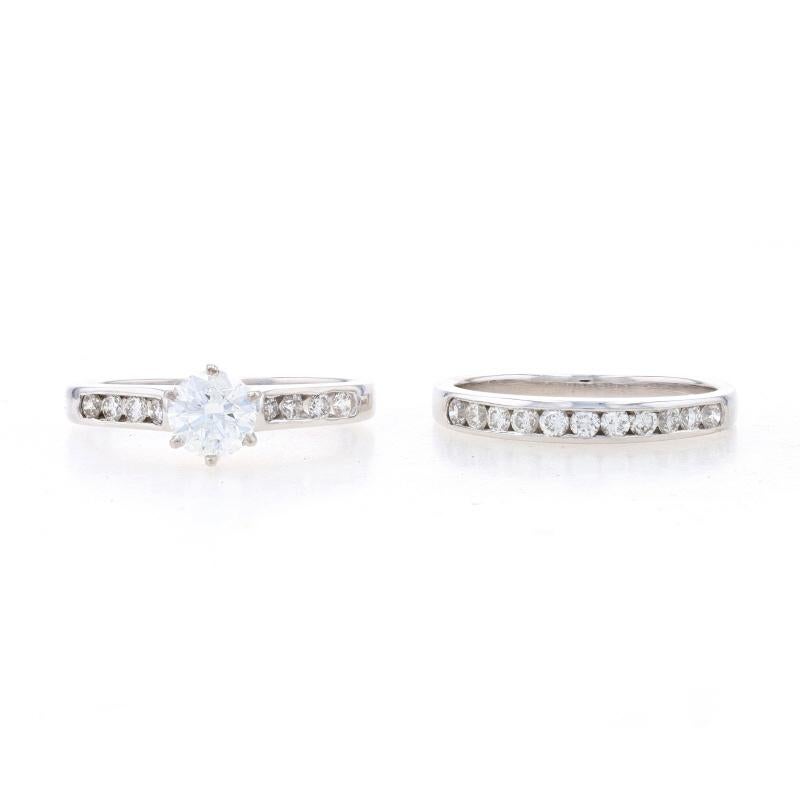 Anello di fidanzamento e fede nuziale in oro bianco - 18k Round 1.13ctw GIA in vendita 1
