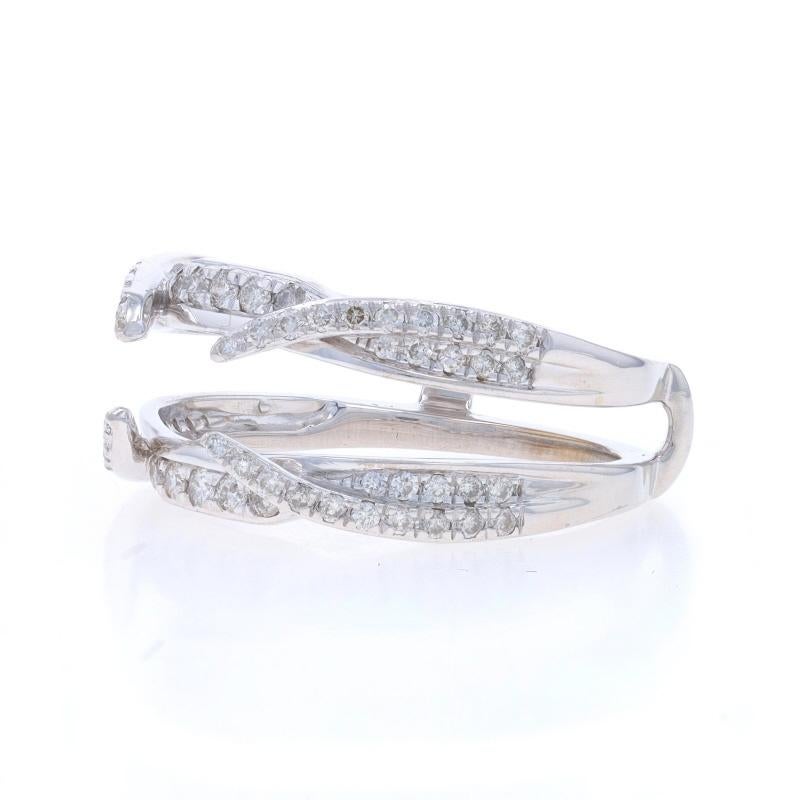 Alliance renforcée par des diamants en or blanc 14 carats, veste portefeuille ronde 2/3 ctw Excellent état - En vente à Greensboro, NC