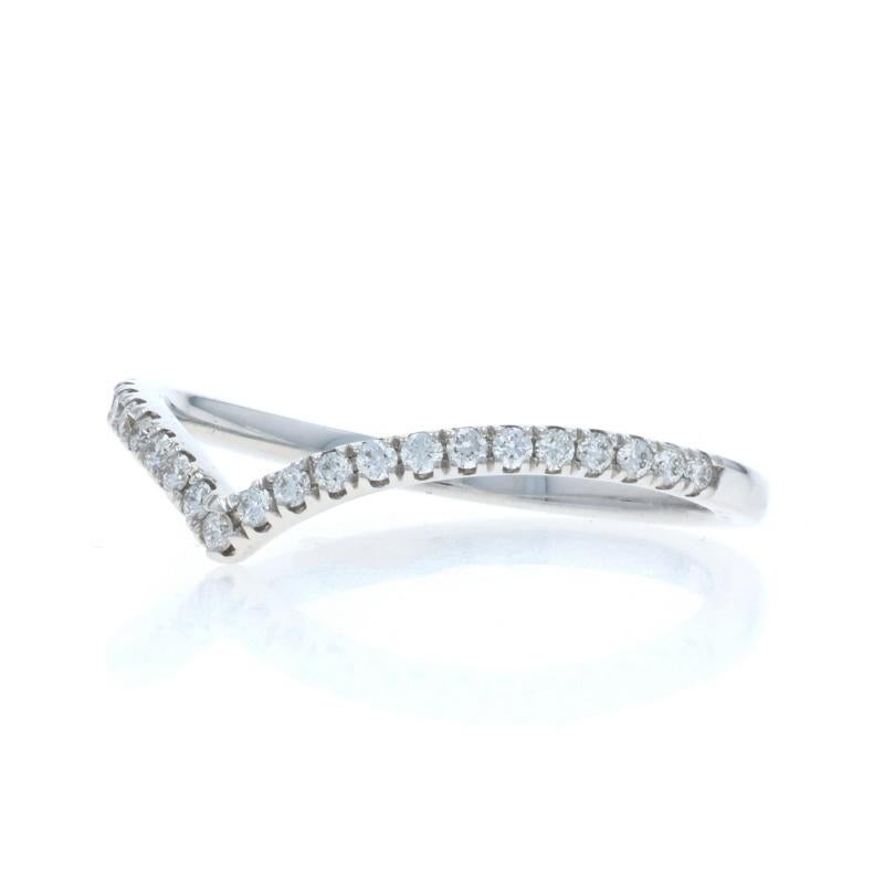 Taille ronde Anneau de mariage en or blanc avec diamant - 14k Round Brilliant .20ctw Guard Ring en vente
