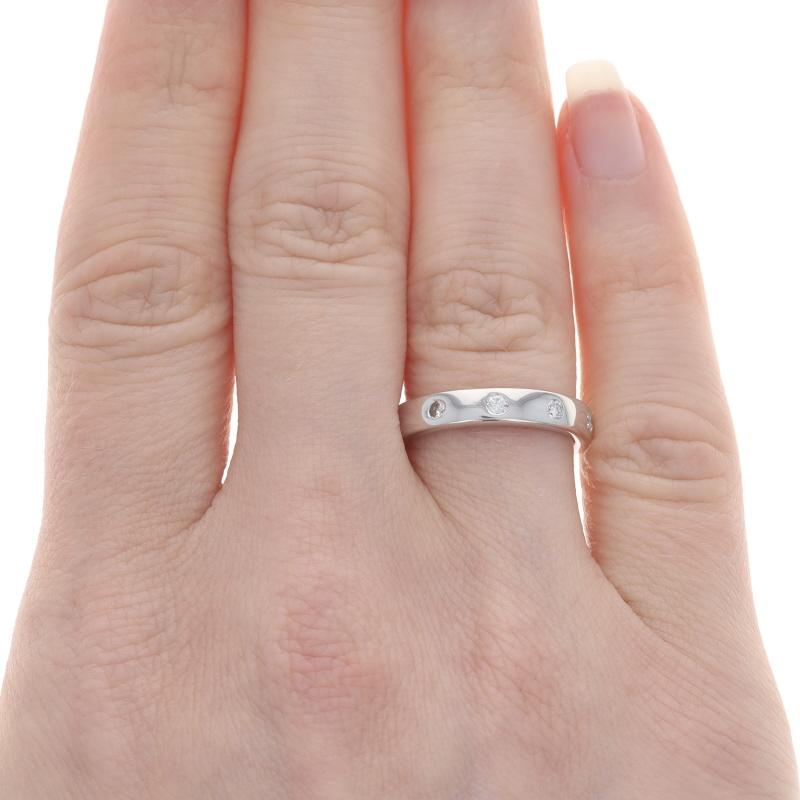 Round Cut White Gold Diamond Eternity Band - 14k Round .26ctw Wedding Ring Sz 5 3/4 For Sale