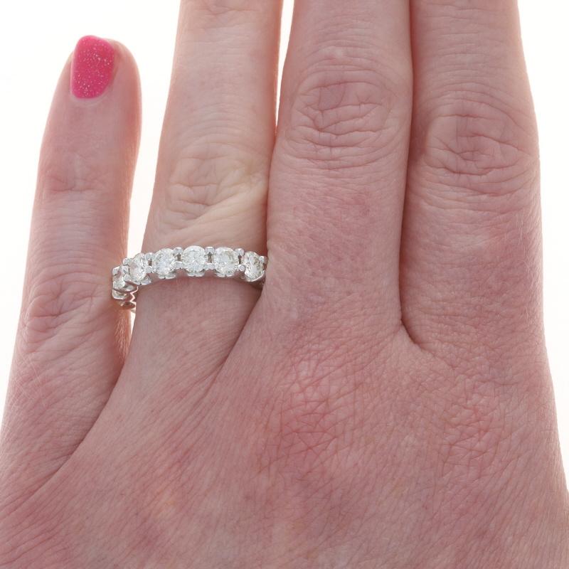Taille ronde Anneau de mariage éternel en or blanc 14k Rd 3.56ctw Anniversary Ring Sz6 1/4 en vente