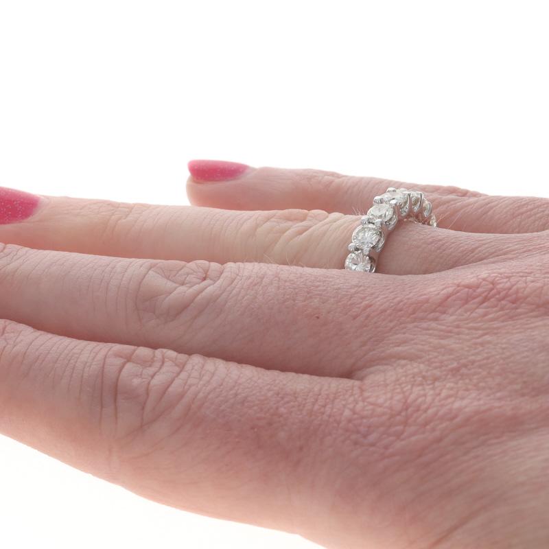 Anneau de mariage éternel en or blanc 14k Rd 3.56ctw Anniversary Ring Sz6 1/4 Pour femmes en vente