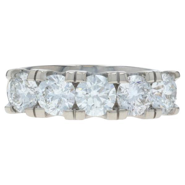 Anneau d
anniversaire en or blanc à cinq pierres et diamants 18k Rd 2.55ctw GIA Ring