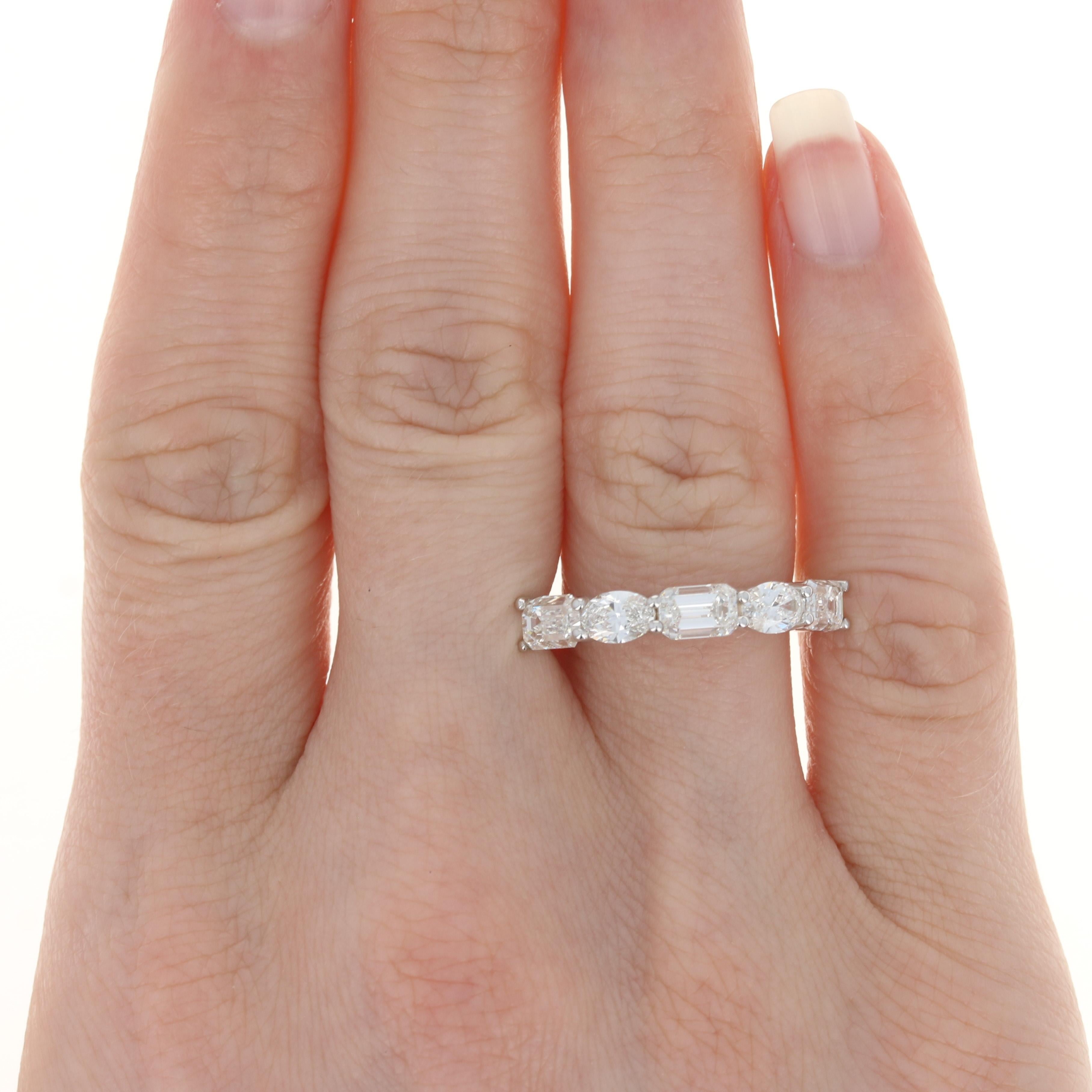 For Sale:  White Gold Diamond Five-Stone Band 18k Emerald 2.39ctw Wedding Anniversary Ring 2