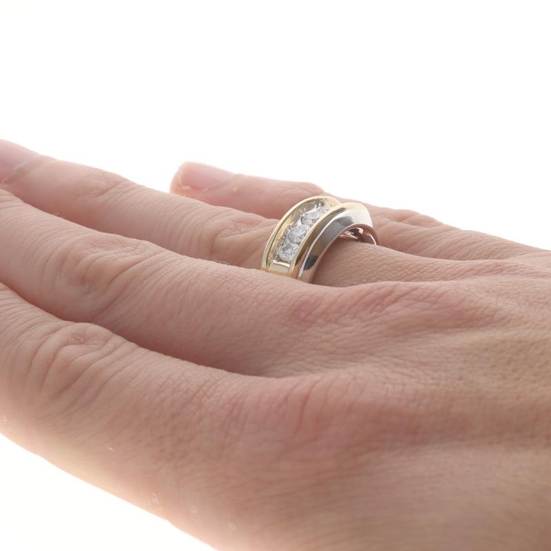 Uomo Anello da uomo in oro bianco con diamante a cinque pietre 14k Brilliante rotondo 1.00ctw 10 1/2 in vendita