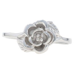 Anello con fiore di diamante in oro bianco - Solitario a taglio singolo da 10k