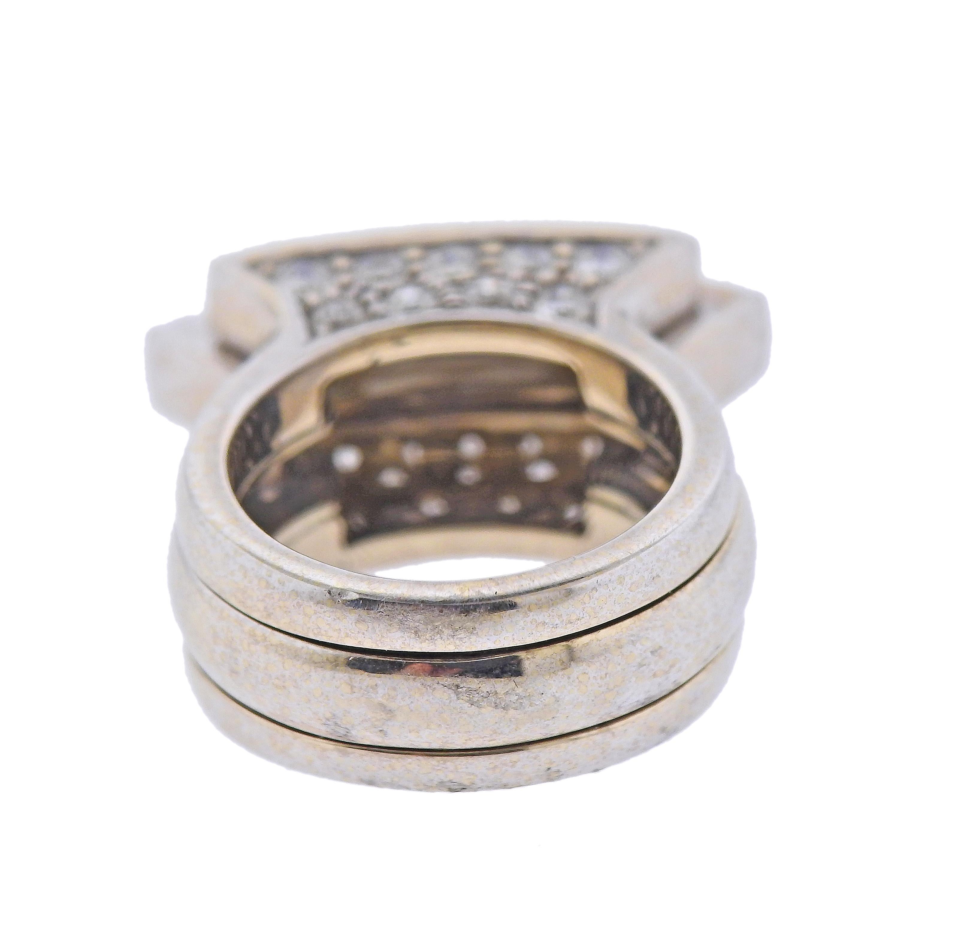 Anillo de cóctel geométrico de oro blanco con diamantes Corte redondo en venta