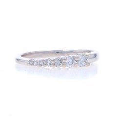 White Gold Diamond Graduated Journey Band 14k Round .25ctw Seven-Stone Love Ring