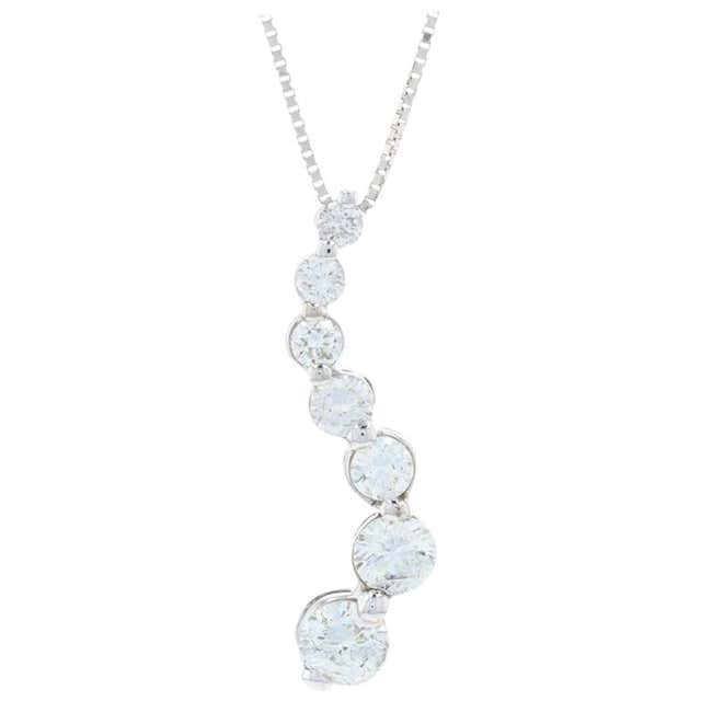 14 Karat White Gold 3-Stone Diamond Pendant Necklace For Sale at ...