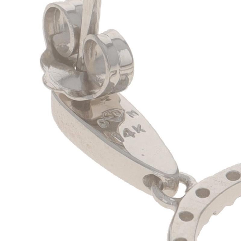 Boucles d'oreilles pendantes en or blanc avec halo de diamants - 14k Single Cut .20ctw Pierce Excellent état - En vente à Greensboro, NC