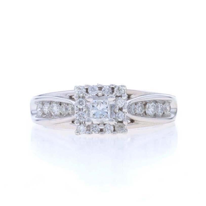 Taglia: 6 3/4
Costo della taglia: Up&Up per $40 o Down 1/2 taglia per $40

Contenuto del metallo: Oro bianco 14k

Informazioni su A. Stone

Diamanti naturali
Carati: 1/2ctw
Taglio: Principessa (centro) e Brilliante rotondo
Colore: H. H. -