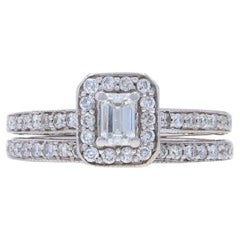 Anello di fidanzamento con diamante aureolato in oro bianco e fede nuziale - 14k Emerald Cut .74ctw