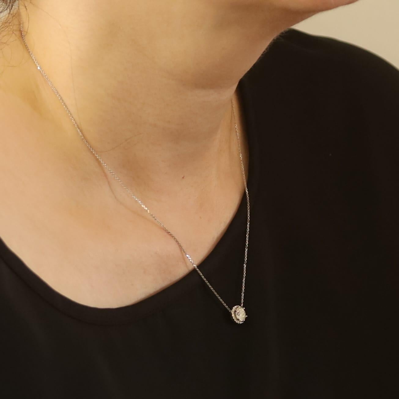 Collar Colgante Halo de Diamantes de Oro Blanco 16