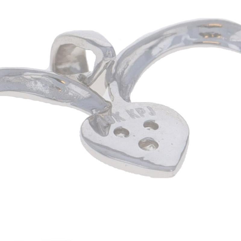 Donna Ciondolo a grappolo con diamante in oro bianco - Amore Brilliante Rotondo 10k in vendita