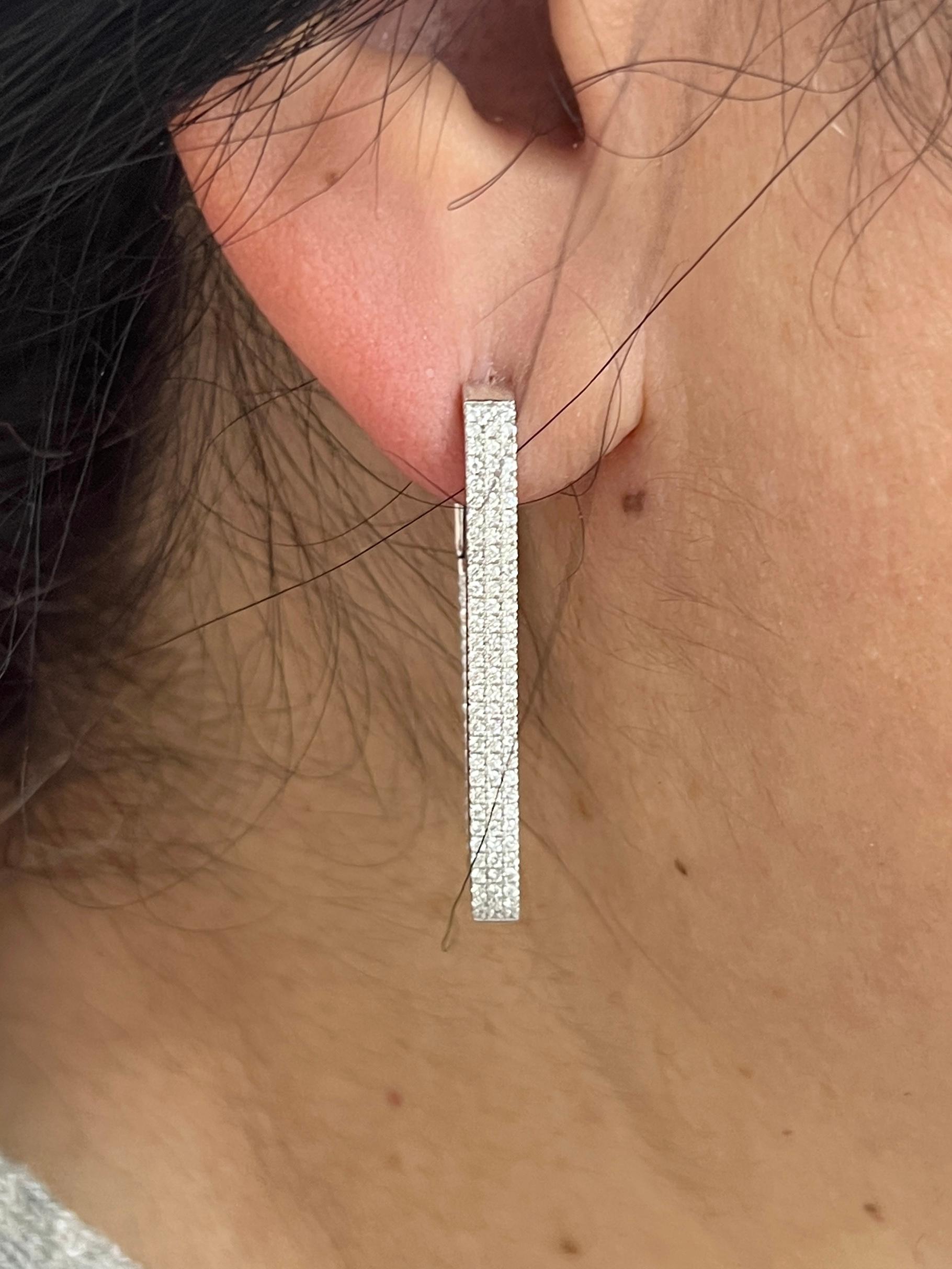 White Gold Diamond Hoop Earrings In New Condition For Sale In Great Neck, NY