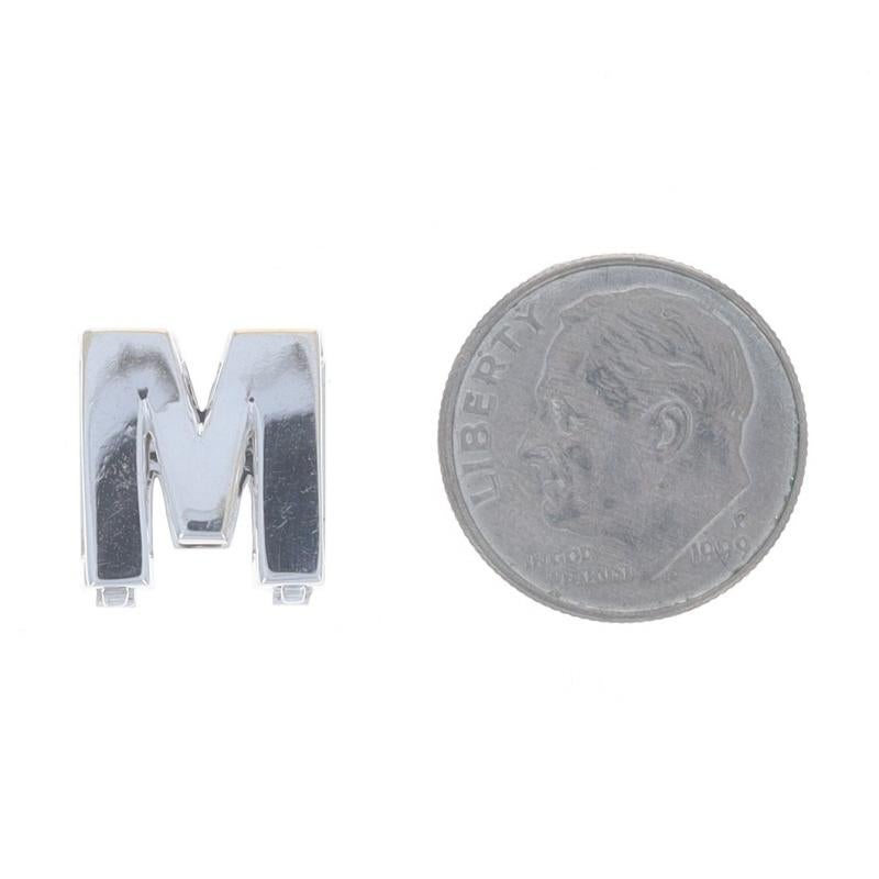 Or blanc Diamant Initial M Collier Enhancer Clip Charm 14k Round.35ctw Excellent état - En vente à Greensboro, NC