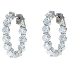 Orecchini a cerchio in oro bianco con diamanti all
interno e all
esterno - 14k Round 2.66ctw Pierced