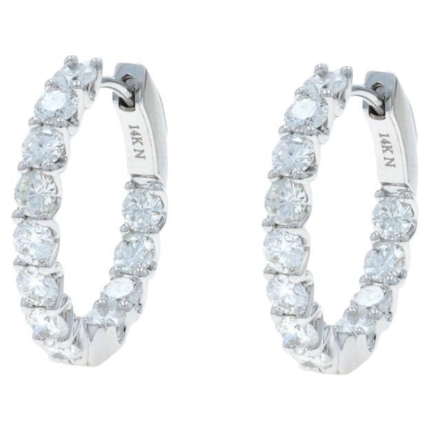 Orecchini a cerchio in oro bianco con diamante Inside-Out 14k a brillante rotondo 2,45ctw con foro in vendita