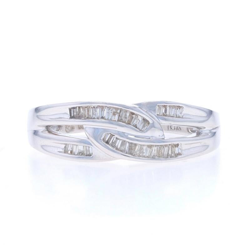 Dimensione: 7
Costo della taglia: Up&Up per $35 o Down&Up per $35

Contenuto del metallo: Oro bianco 10k

Informazioni su A. Stone

Diamanti naturali
Carati: 1/5ctw (timbro di caratura)
Taglio: Baguette
Colore: I - J
Chiarezza: I1 - I2

Carati