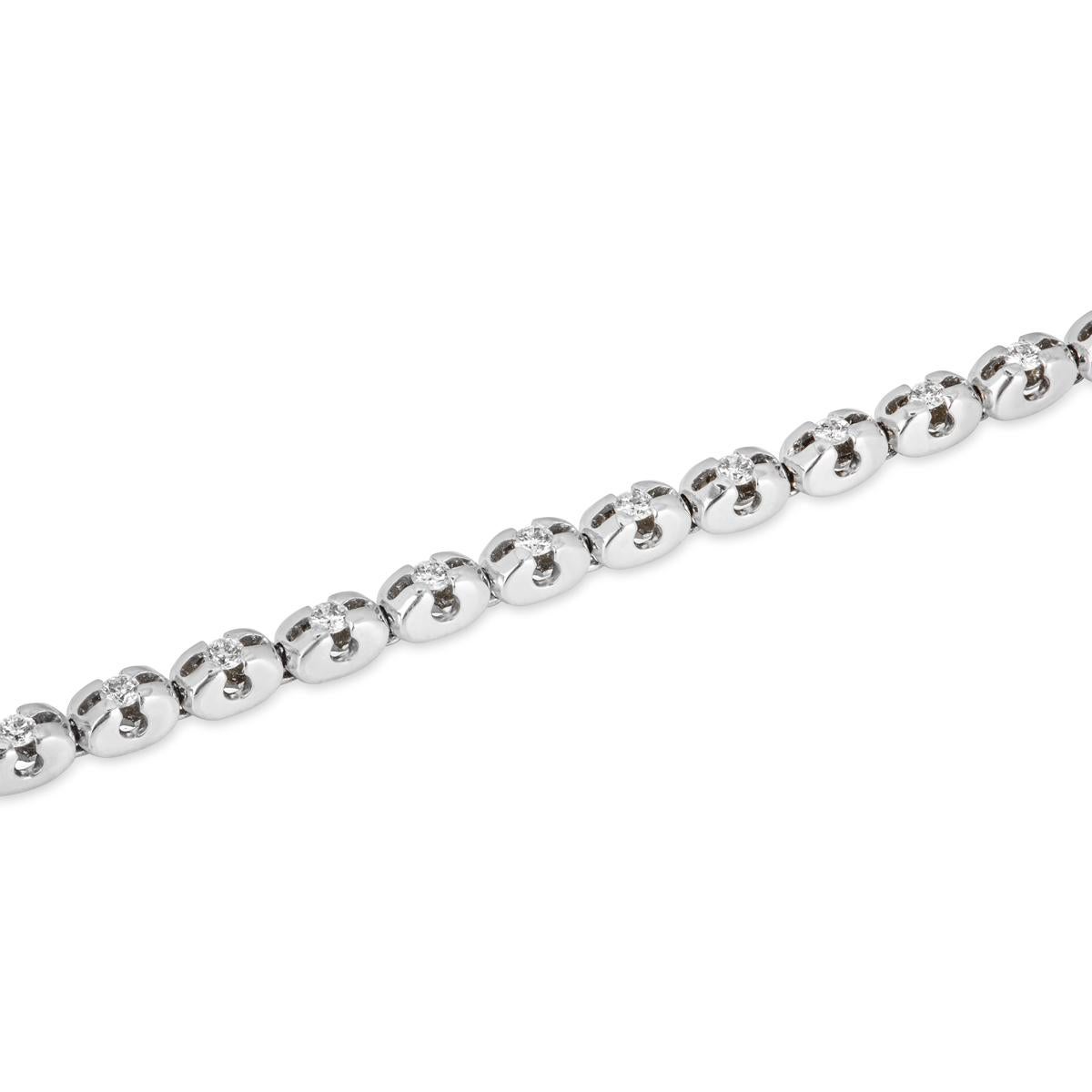 Taille ronde Bracelet à maillons en or blanc et diamants 0,90 carat en vente