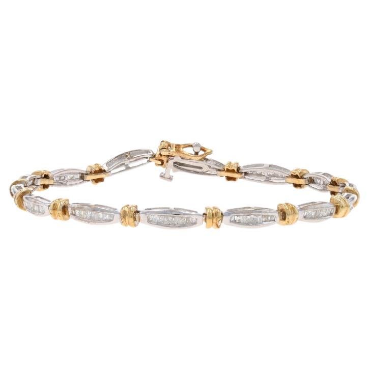 White Gold Diamond Link Bracelet 7" - 10k Baguette 1.00ctw en vente