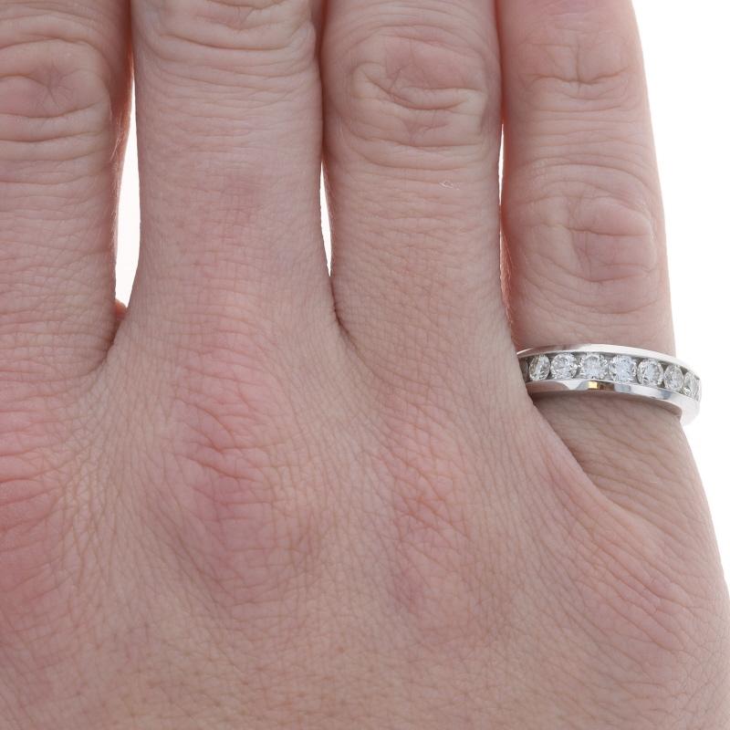 White Gold Diamond Men's Wedding Band - 14k Rd 1.08ctw Channel Set Ring Sz 6 3/4 Corte redondo en venta