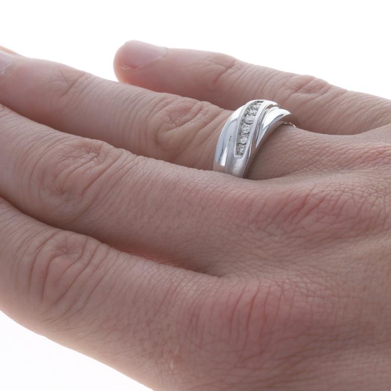 Weißgold Diamant Männer Hochzeit Band - 14k Runde Brillant .25ctw gebürstet Ring im Zustand „Hervorragend“ in Greensboro, NC
