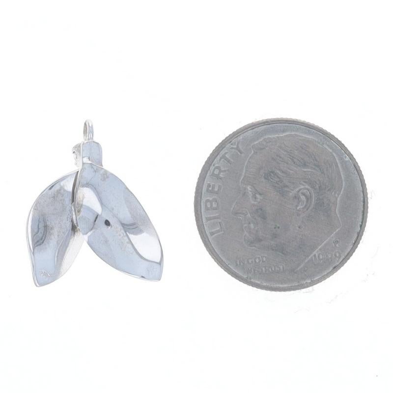 White Gold Diamond Pair of Leaves Solitaire Pendant 14k Round Foliage Charm In Excellent Condition For Sale In Greensboro, NC