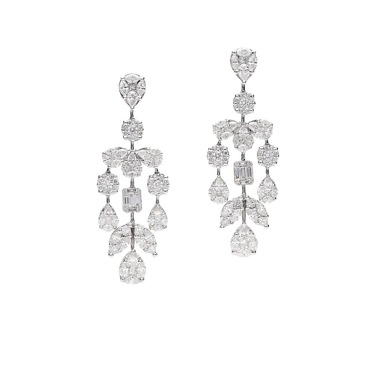 Earrings in 18kt white gold set with 96 pears shape, baguette, princess marquise cut diamonds 5.92 cts and 62 diamonds 1.06 cts