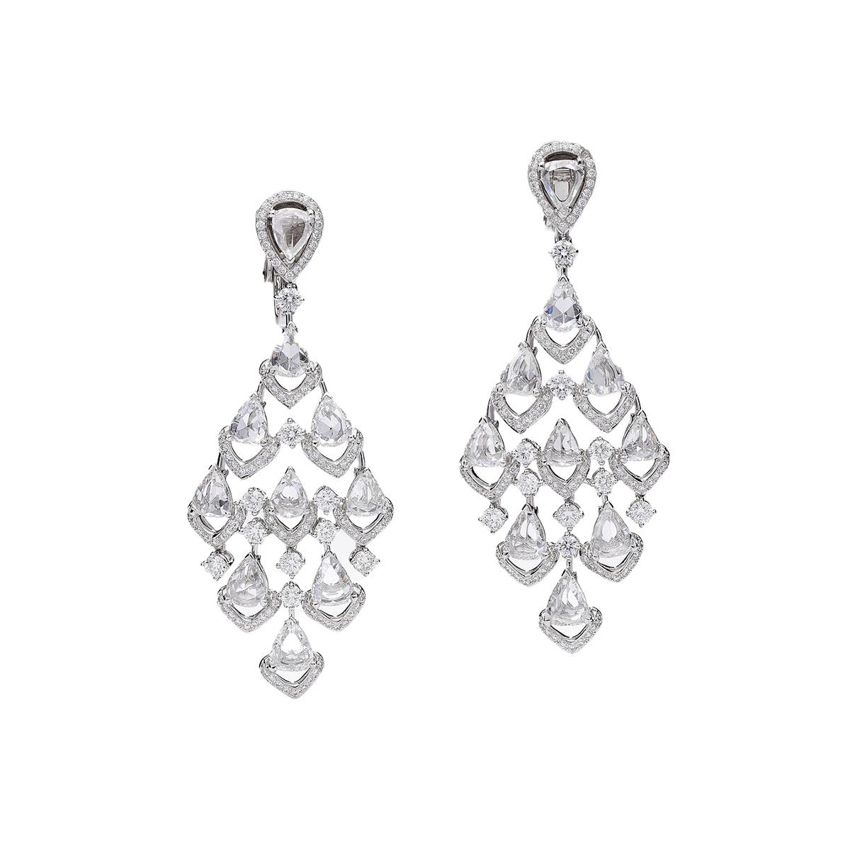 Earring in 18kt white gold set with 20 pear-shaped rose cut diamonds 8.68 cts and 224 diamonds 2.63 cts