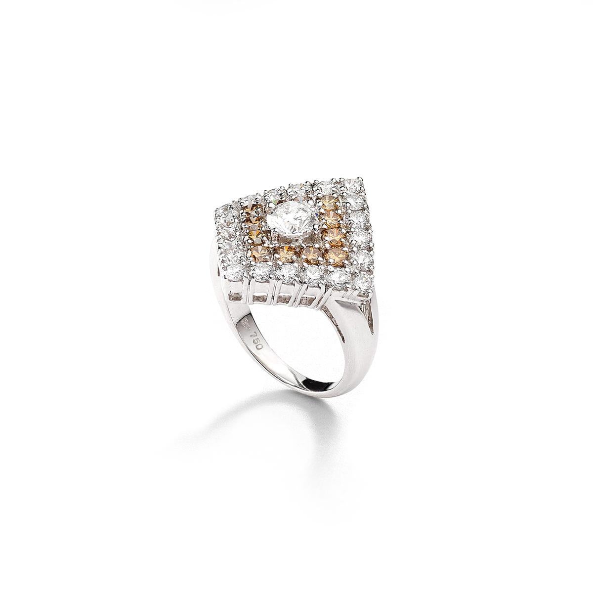 Contemporaneo Anello con diamante in oro bianco in vendita