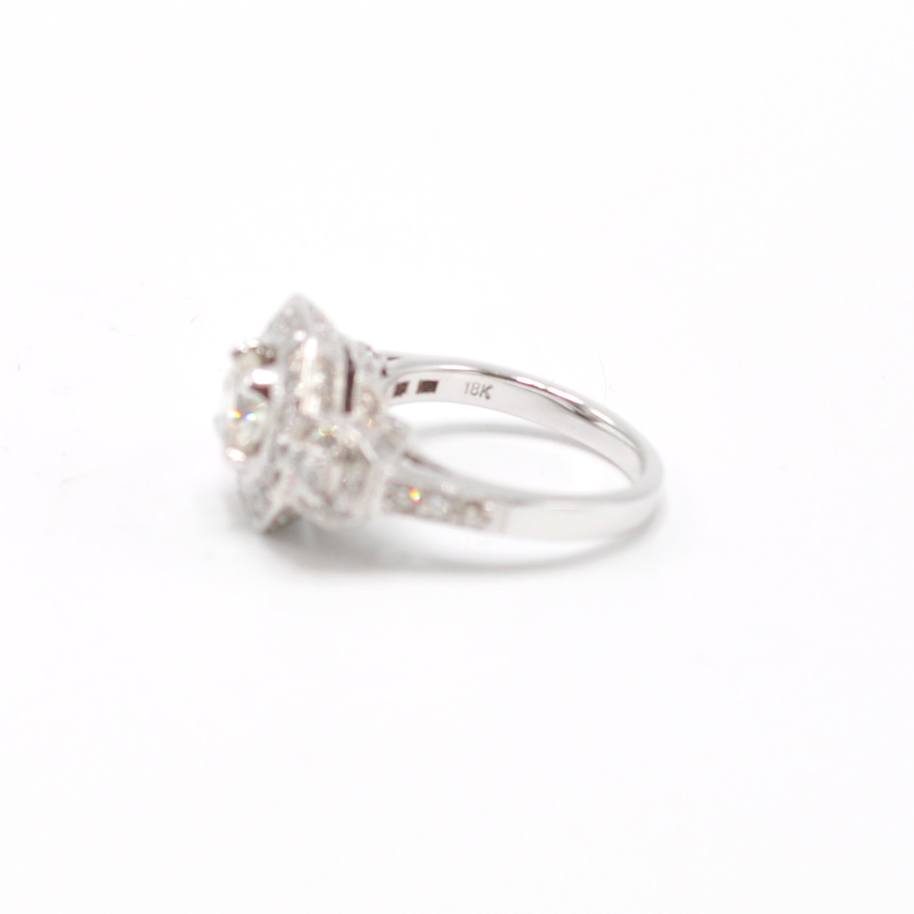 Round Cut White Gold Diamond Ring