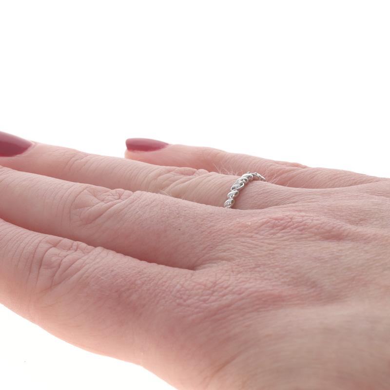 Donna Anello a corda con diamanti in oro bianco 14k a brillante rotondo da 0,10 ct. in vendita