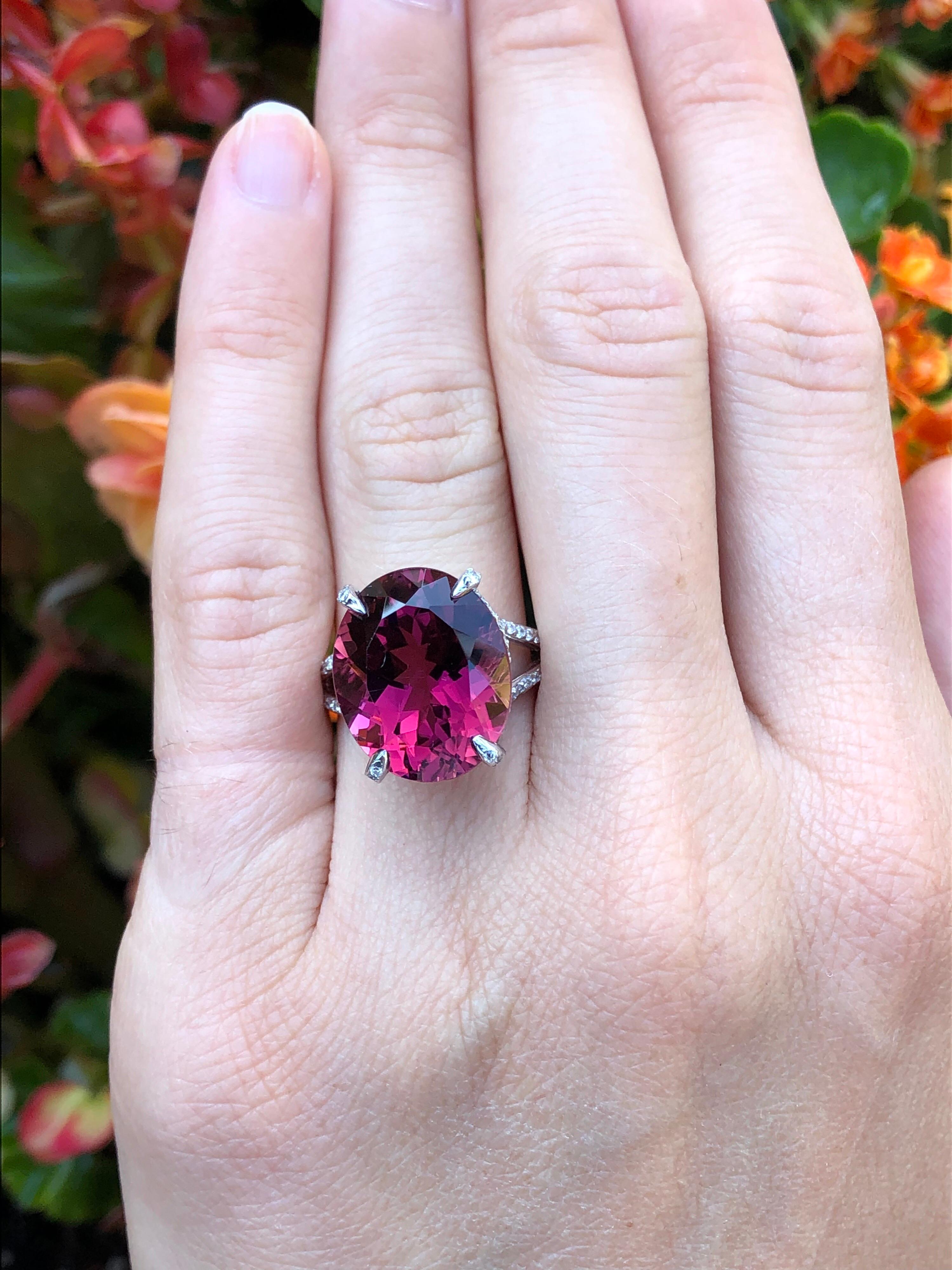 Oval Cut Rubellite Tourmaline Ring 11.90 Carats Oval