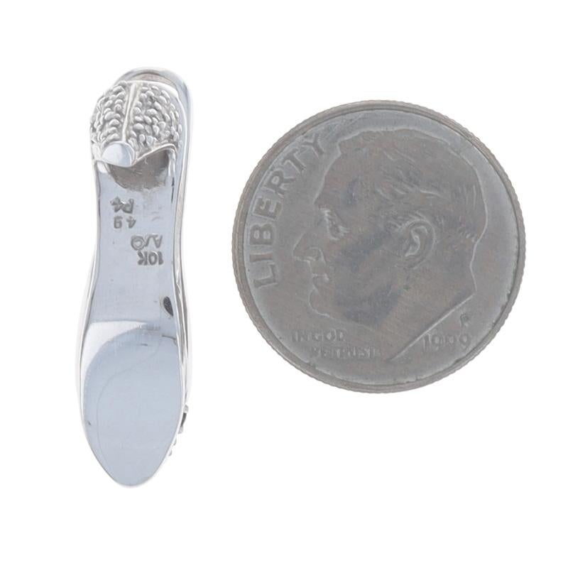 Or blanc diamant saphir talon aiguille pendentif 10k simple .29ctw chaussure Excellent état - En vente à Greensboro, NC