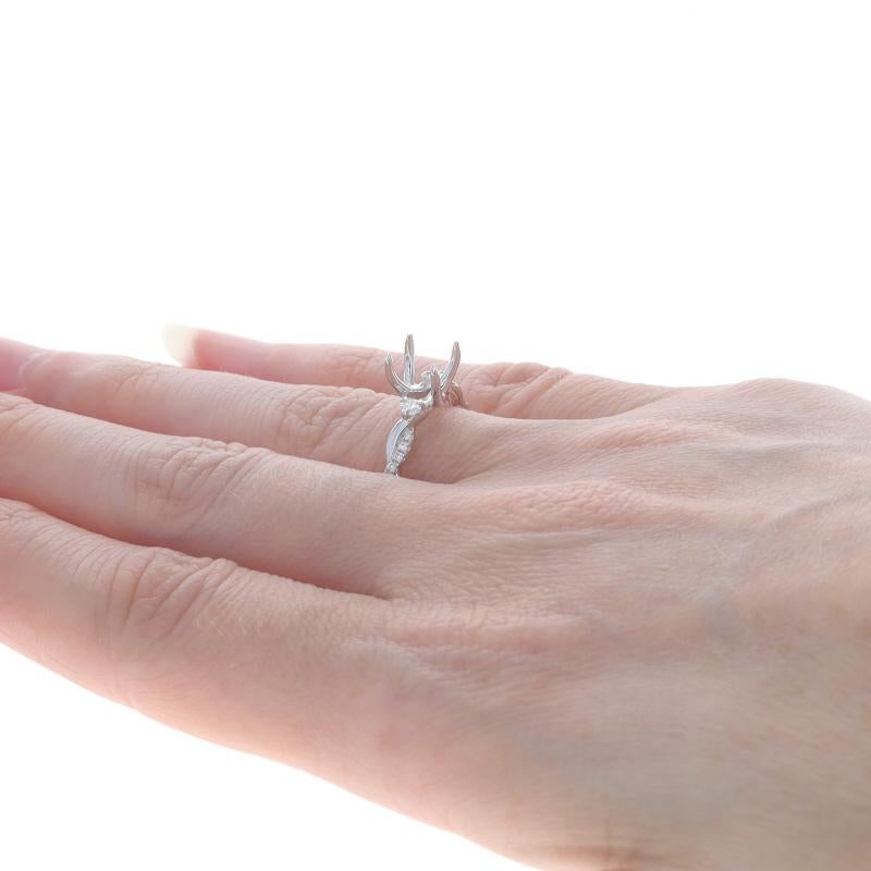 White Gold Diamond Semi-Mount Engagement Ring - 14k Rnd .20ctw Twist 8x6mm Oval In New Condition For Sale In Greensboro, NC