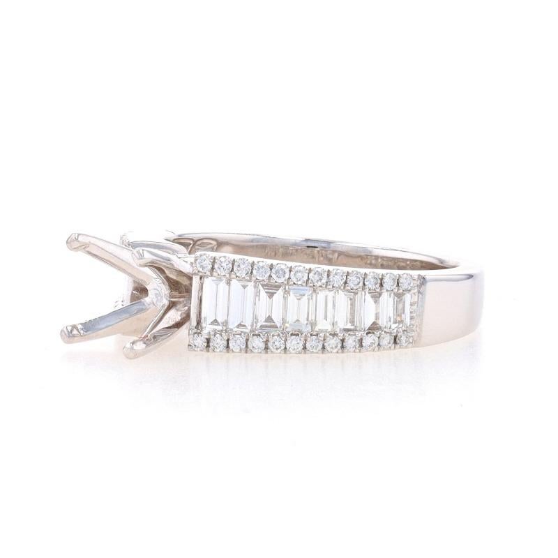 Taille baguette Bague de fiançailles en or blanc demi-monture diamant 18k Bag & Rnd Convient à ~6.5mm Sz 6 1/4 en vente