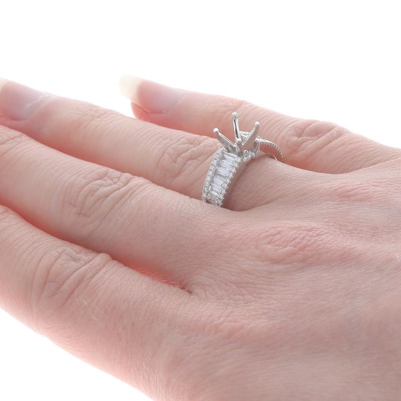 Bague de fiançailles en or blanc demi-monture diamant 18k Bag & Rnd Convient à ~6.5mm Sz 6 1/4 Neuf - En vente à Greensboro, NC
