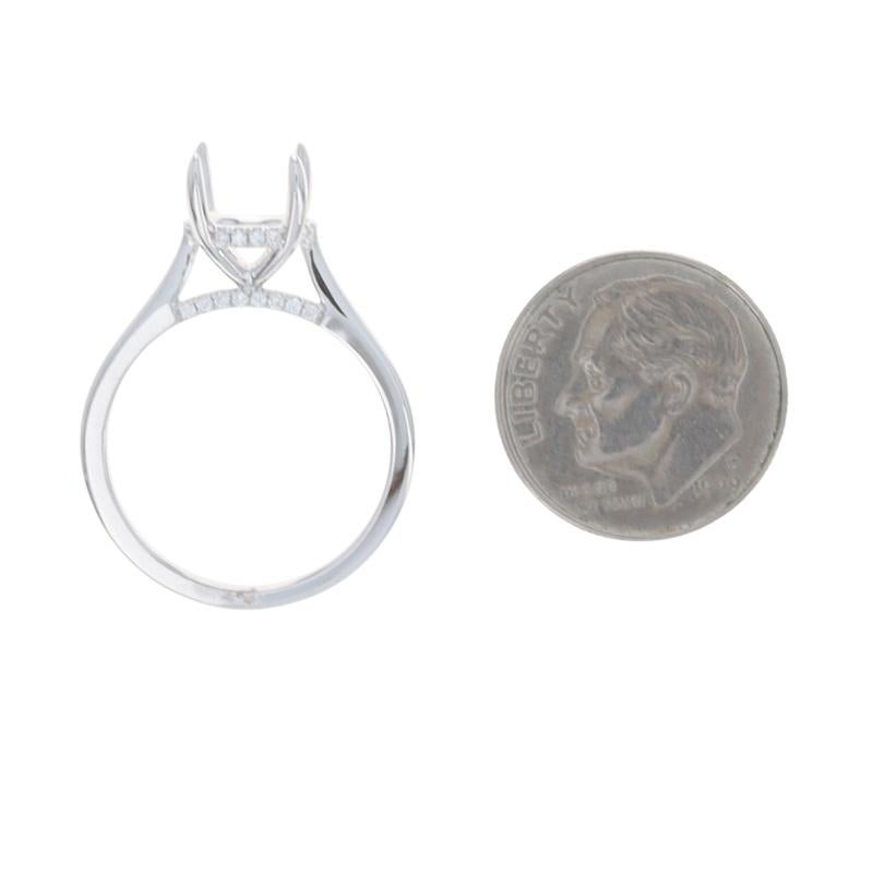 White Gold Diamond Semi-Mount Hidden Halo Engagement Ring - 14k Round .12ctw in vendita 1