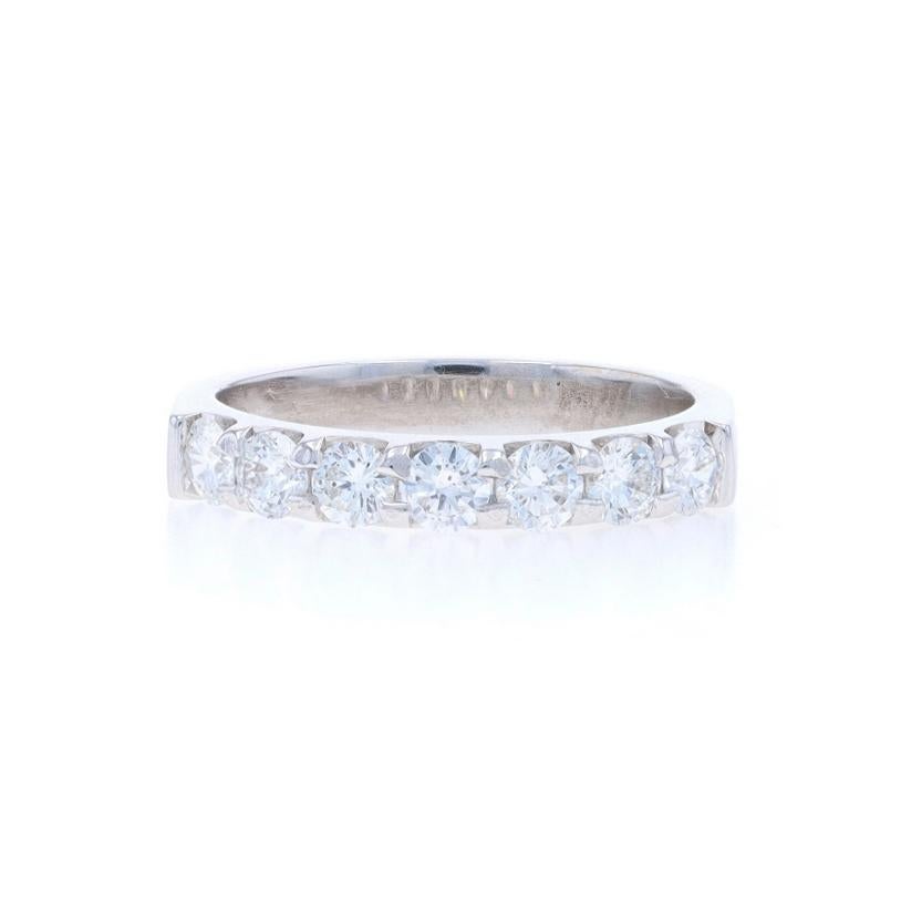 Talla: 6 1/2
Tasa de tallaje: Una talla y media más por 40 $ o media talla menos por 30 $.

Contenido de metal: Oro blanco de 14 quilates

Información sobre Stone
Diamantes naturales
Quilate(s): .70ctw
Talla: Redondo brillante
Color: H - I
Claridad: