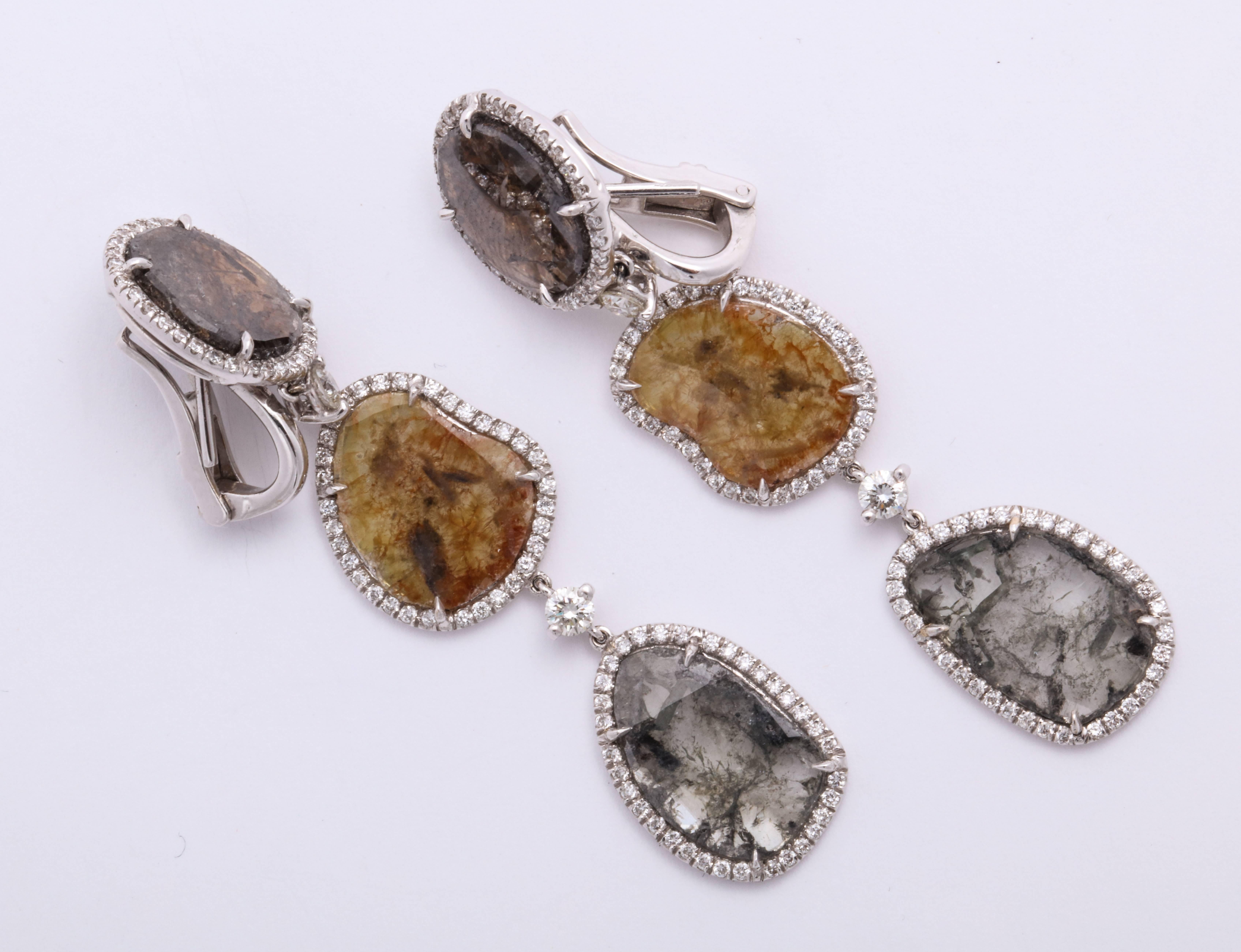 Contemporary White Gold Diamond Slice Pendant Earrings For Sale