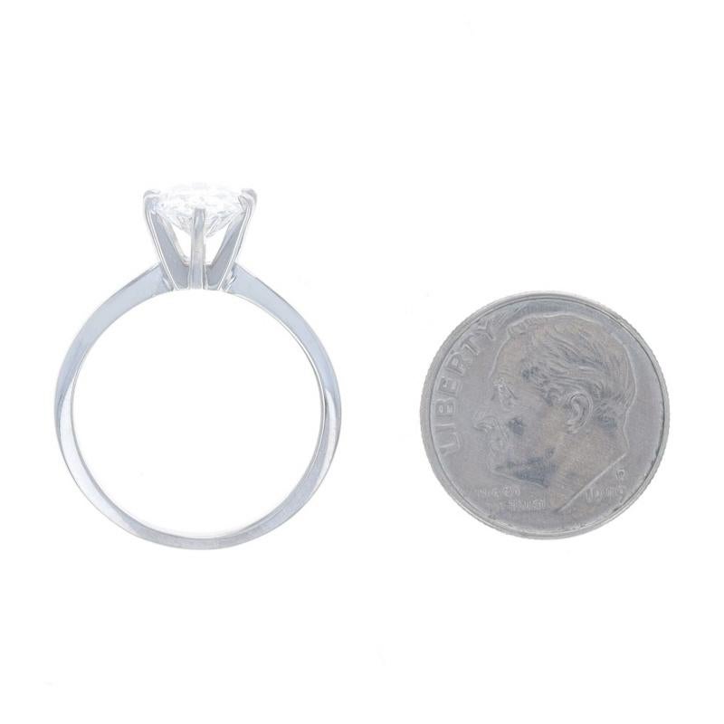 Bague de fiançailles solitaire en or blanc 14 carats avec diamants ovales 2,03 carats IGI en vente 1