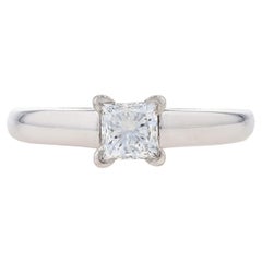 Anello di fidanzamento solitario con diamante in oro bianco 14k Princess .75ct IGI Cathedral