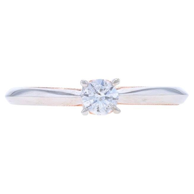 Anillo de compromiso solitario de diamantes en oro blanco - 14k Redondo .20ct Corazones Milgrain