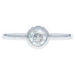 Bague de fiançailles en or blanc avec solitaire en diamant - 18k brillant rond .40ct