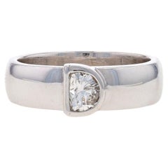 Bague solitaire en or blanc avec diamant -14k Half Moon .40ct Initial D Monogram Letter